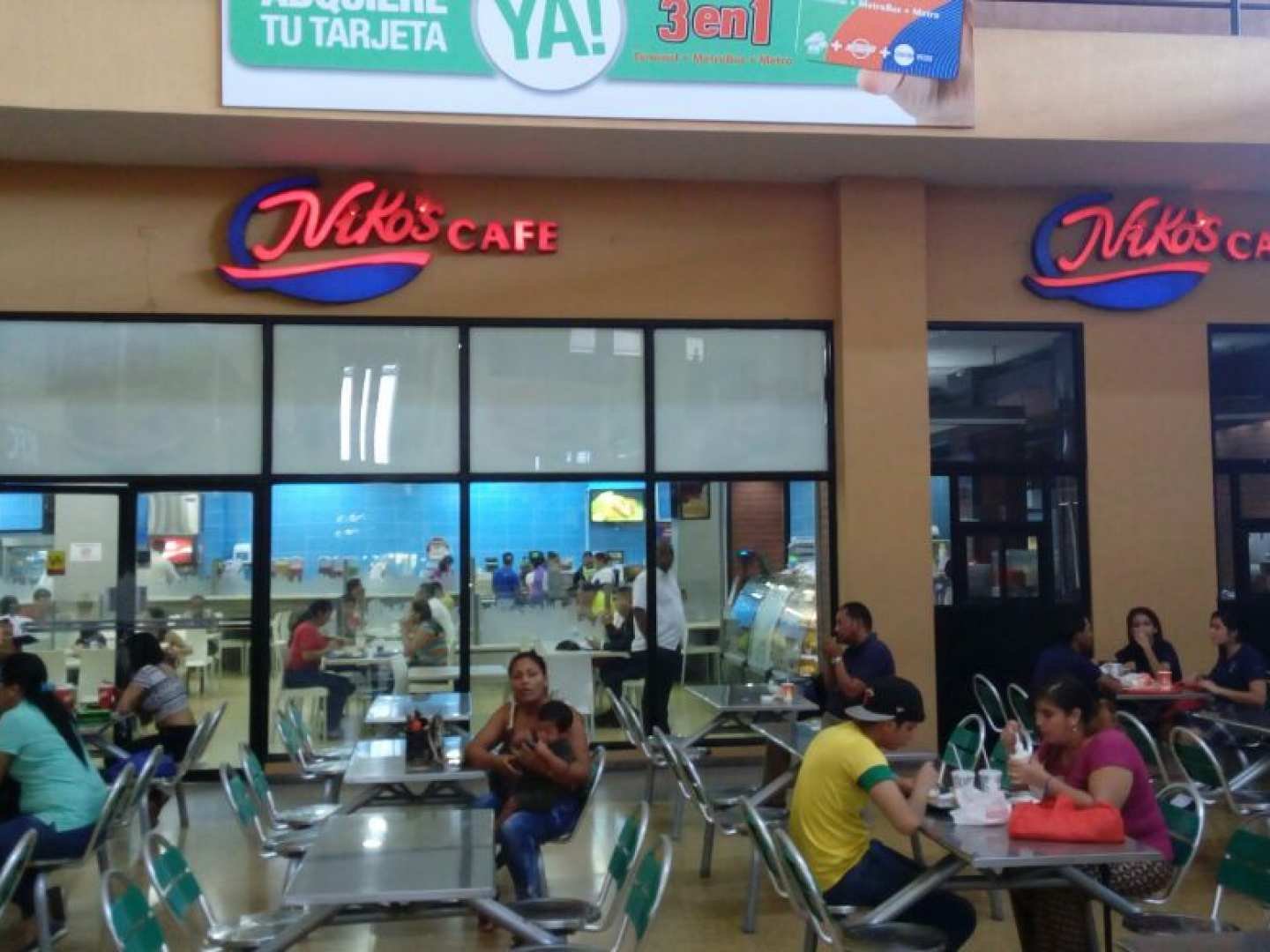 Opinión de Niko's Café 1 Opinión de Nikos Café: Ambiente, Menú y Calidad 2025