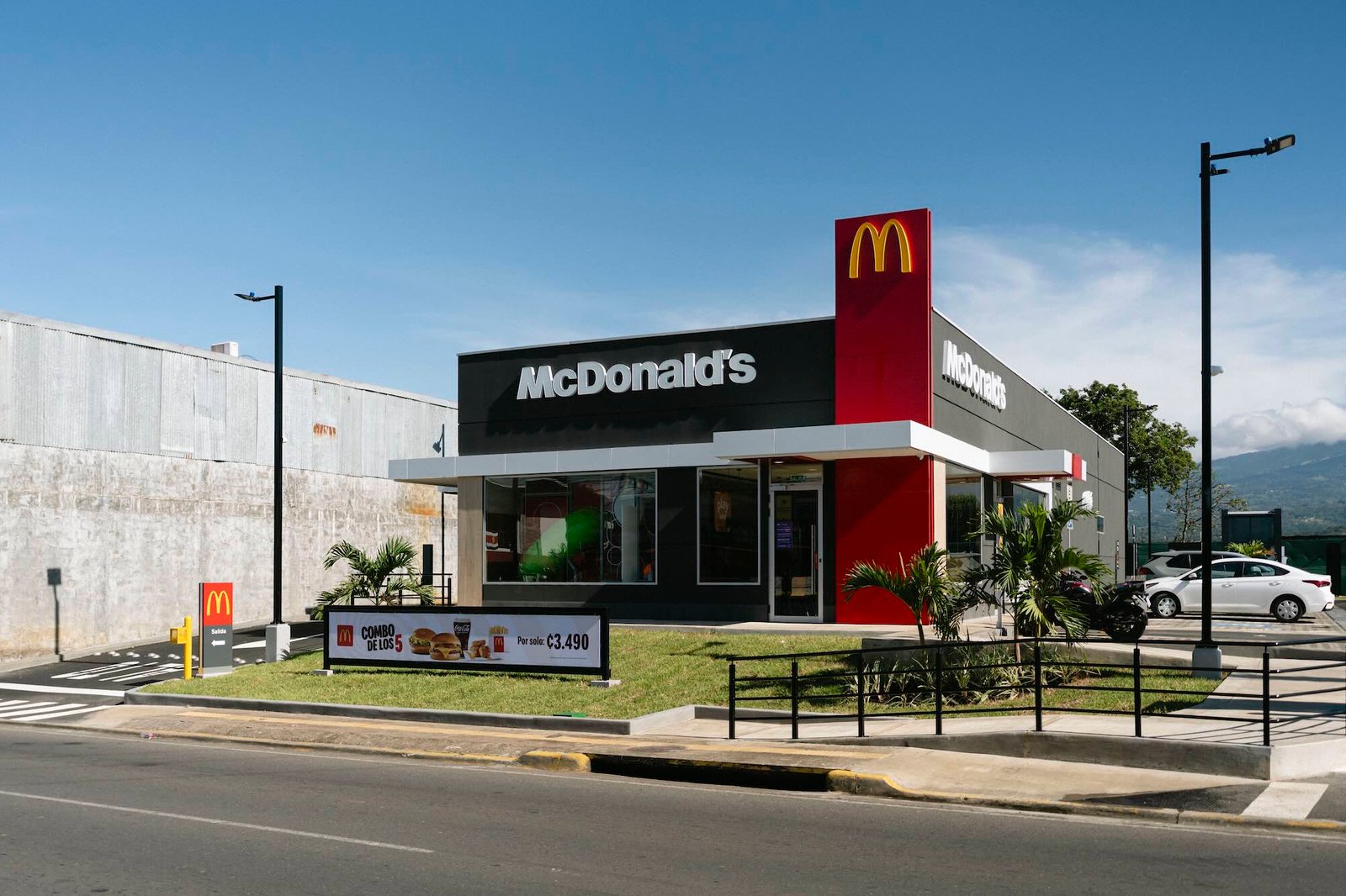 Opinión de McDonald's | Costa Verde 1 Opinión de McDonalds Costa Verde: menú, precios y experiencia 2025