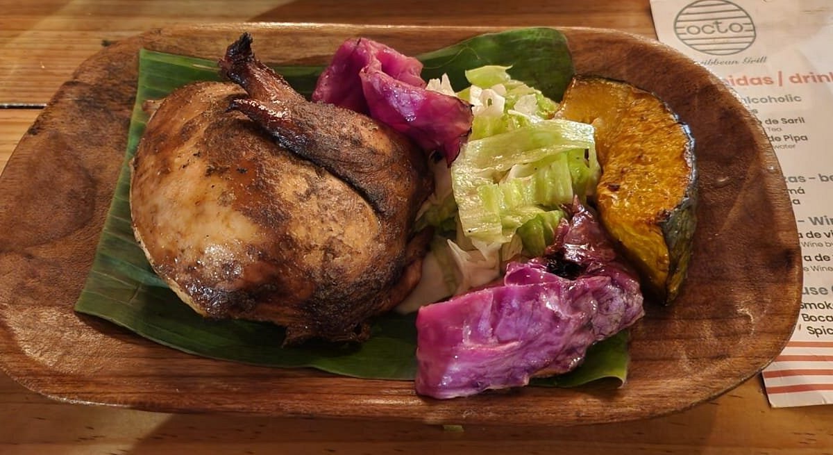 Opinión de OCTO Caribbean Grill: Sabor caribeño auténtico en cada bocado